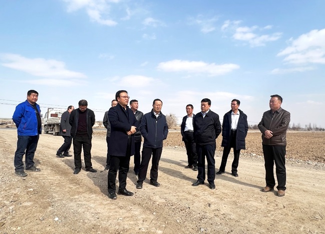 振興種業(yè)在行動(dòng),敦煌種業(yè)牽手奧凱種機(jī)、大禹節(jié)水現(xiàn)場對接推進(jìn)千畝智慧種業(yè)示范園區(qū)建設(shè)項(xiàng)目